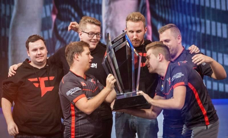 拉开到两位 拉开到两位